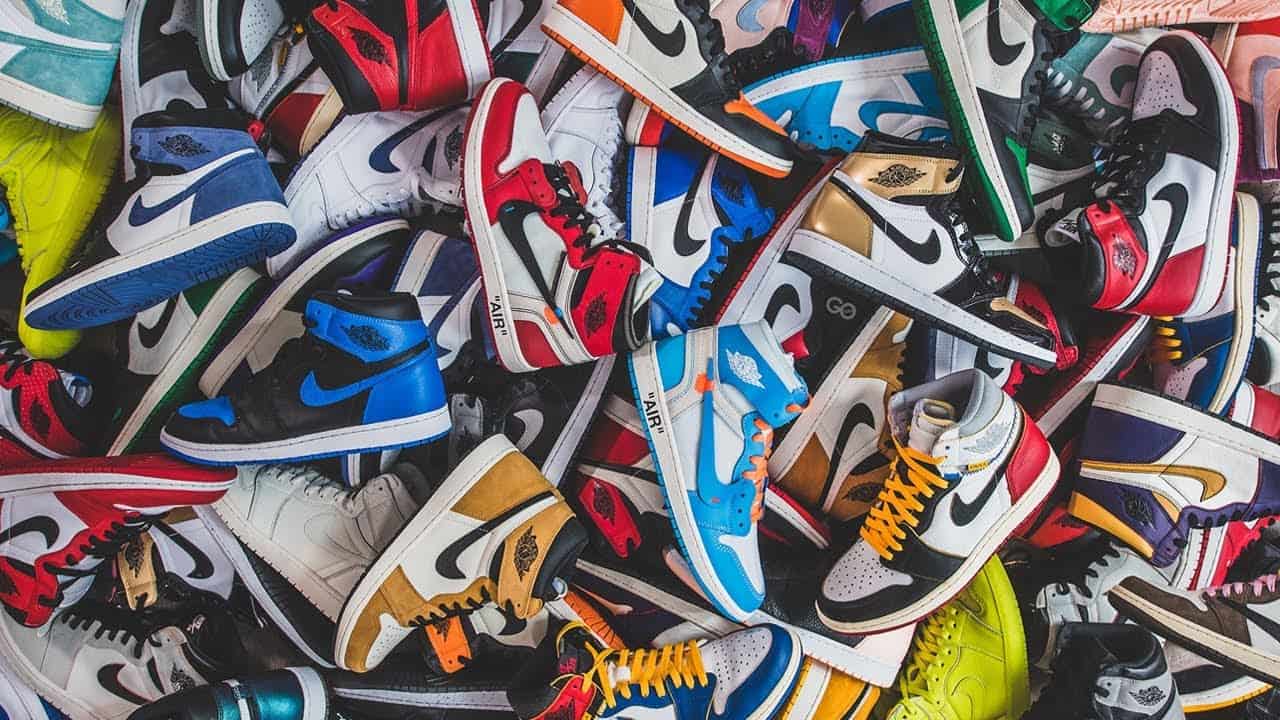 New AJ1 Colorways Are Stealing The Spotlight This Fall!