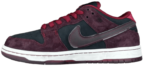 RIOT Skateshop Nike SB Dunk Low Wine Kicks Mais Oui